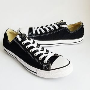 New Black & White Chuck Taylors Converse Low Top